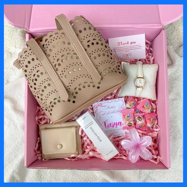 SET KADO COQUETTE PINK SERIES. SET KADO CEWEK LENGKAP – KADO ULANG TAHUN WANITA DEWASA – GIFT BOX KADO WISUDA